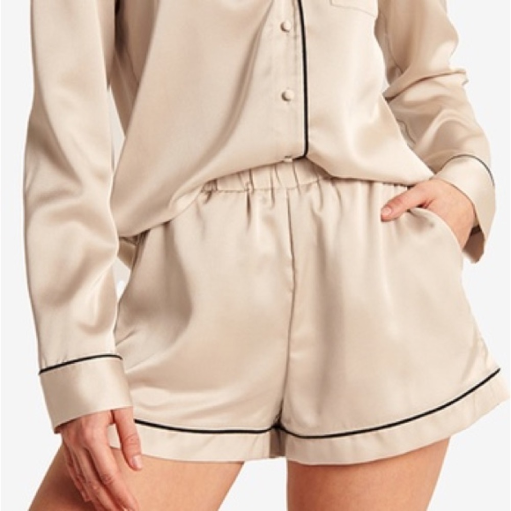 Abercrombie & Fitch Satin Sleep Shorts, Cream, Small